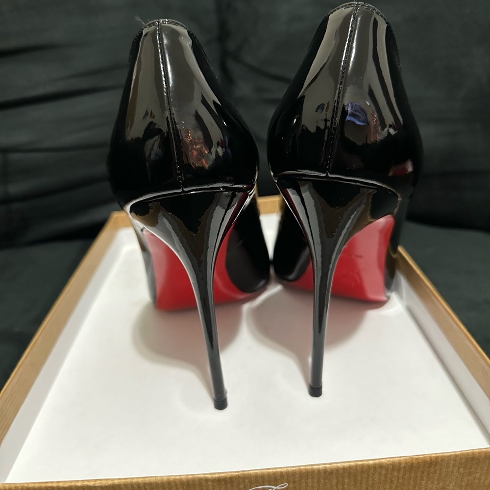Authentic Christian louboutin - Picture 2 of 6